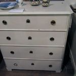 181 1056 CHEST OF DRAWERS